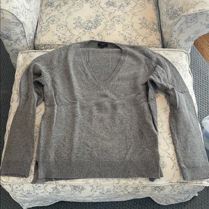 Jcrew women’s grey v-neck sweater with leather patches